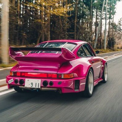 PORSCHE 930